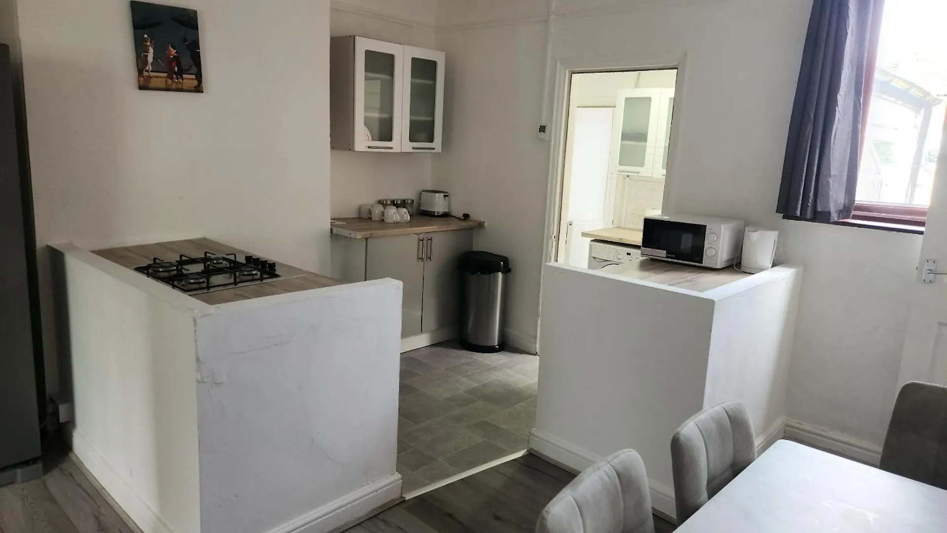 Doncaster Serviced Accommodation - Apartments - 3 Bed House-Close To A1 & M18 - Contractors - Business Travellers - Families Casa de Férias