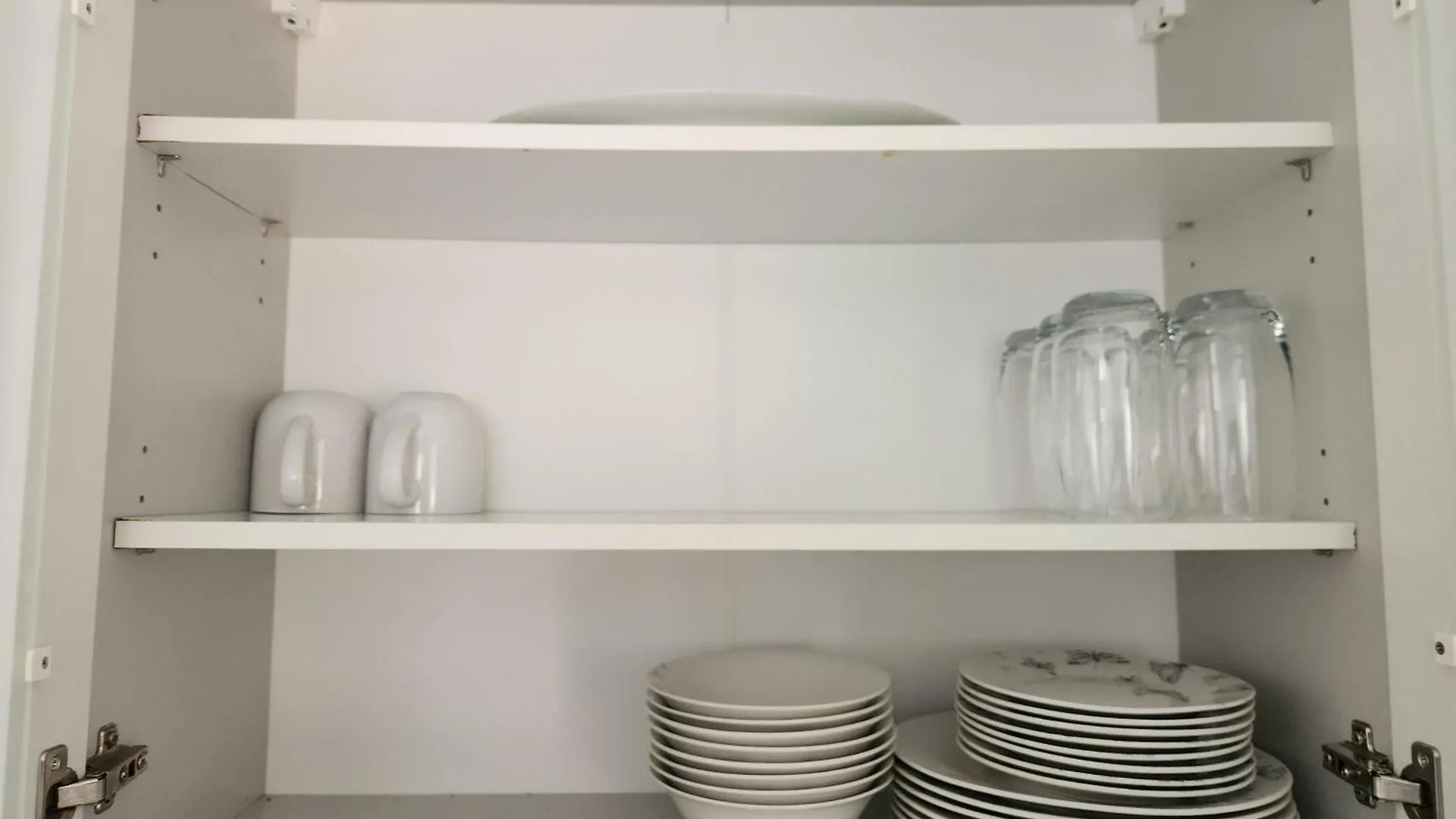 Doncaster Serviced Accommodation - Apartments - 3 Bed House-Close To A1 & M18 - Contractors - Business Travellers - Families 0*,